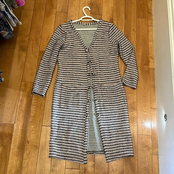 Pink and black long sweater/jacket - Picture 1 of 3